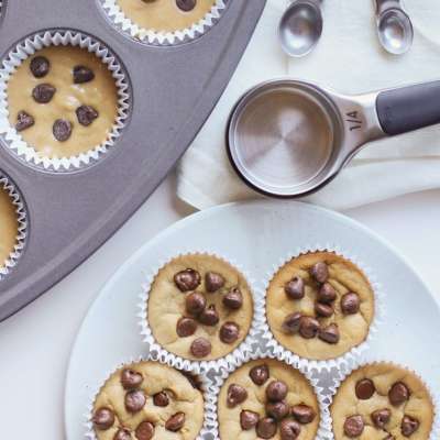 Peanut Butter Banana Oat Muffins